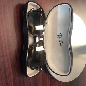 Ray-Ban New Wayfarer Men’s Sunglasses